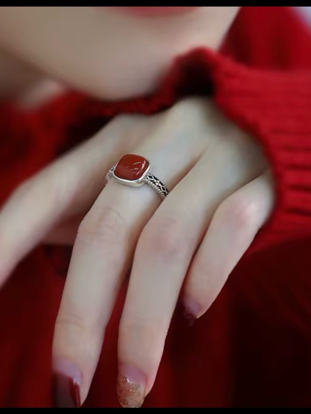 Stylish Red Cabochon Silver Ring with Textured Band